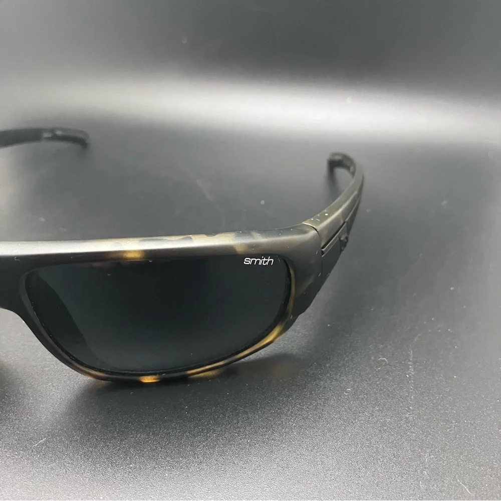 SMITH Black and Tortoise Sunglasses - Picture 3 of 9